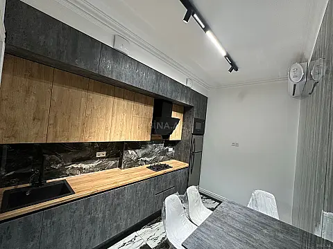 Kirayə verilir 2 otaqlı mənzil 70 m²