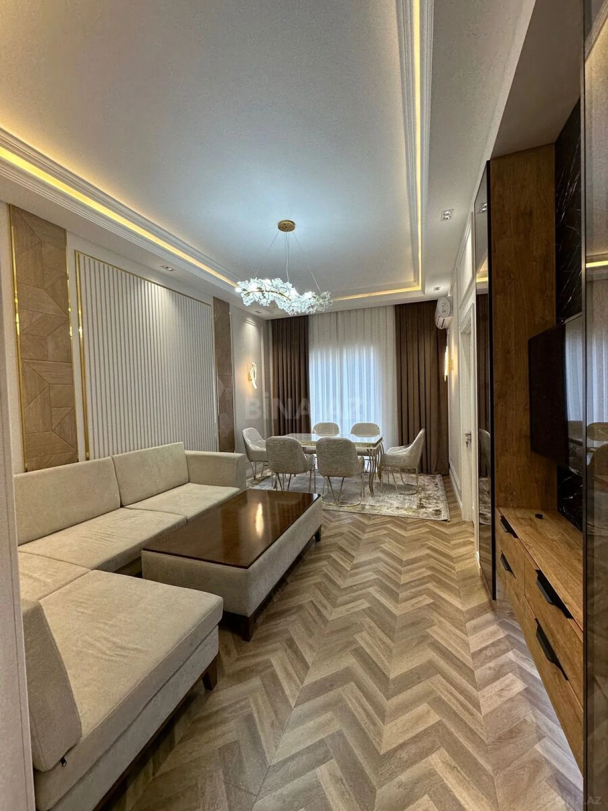 Kirayə verilir 2 otaqlı mənzil 70 m²