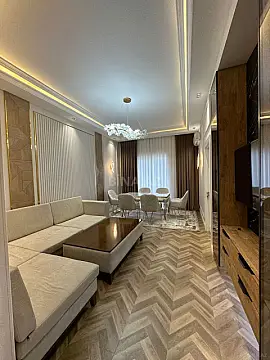 Kirayə verilir 2 otaqlı mənzil 70 m²