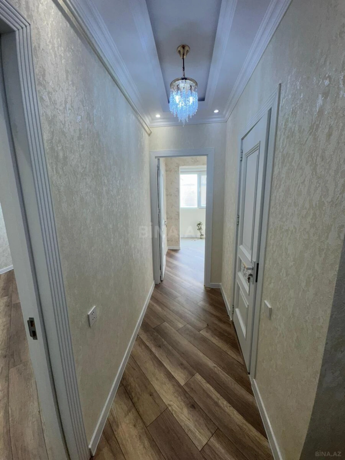 Satılır 2 otaqlı mənzil 65 m²