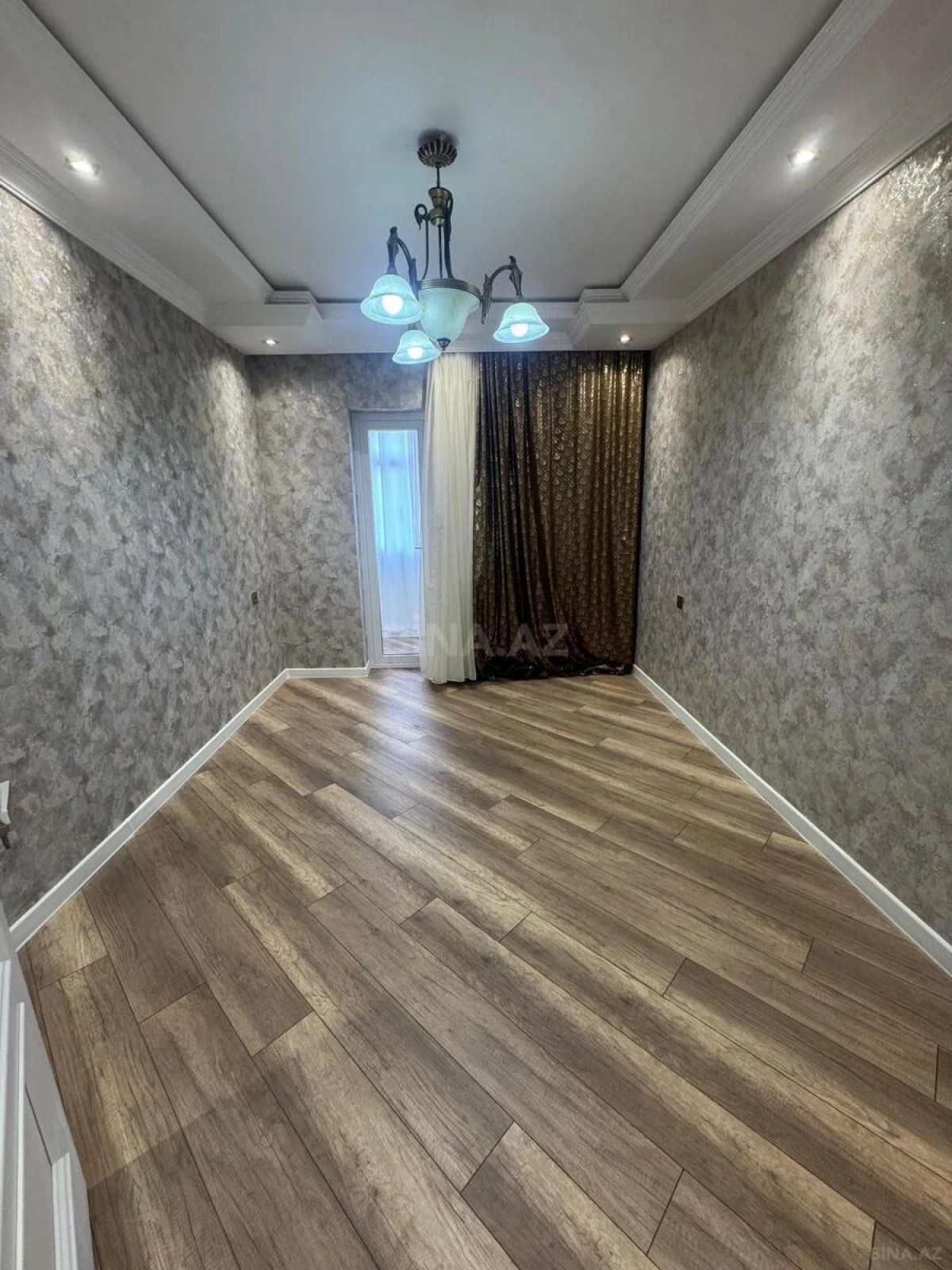 Satılır 2 otaqlı mənzil 65 m²