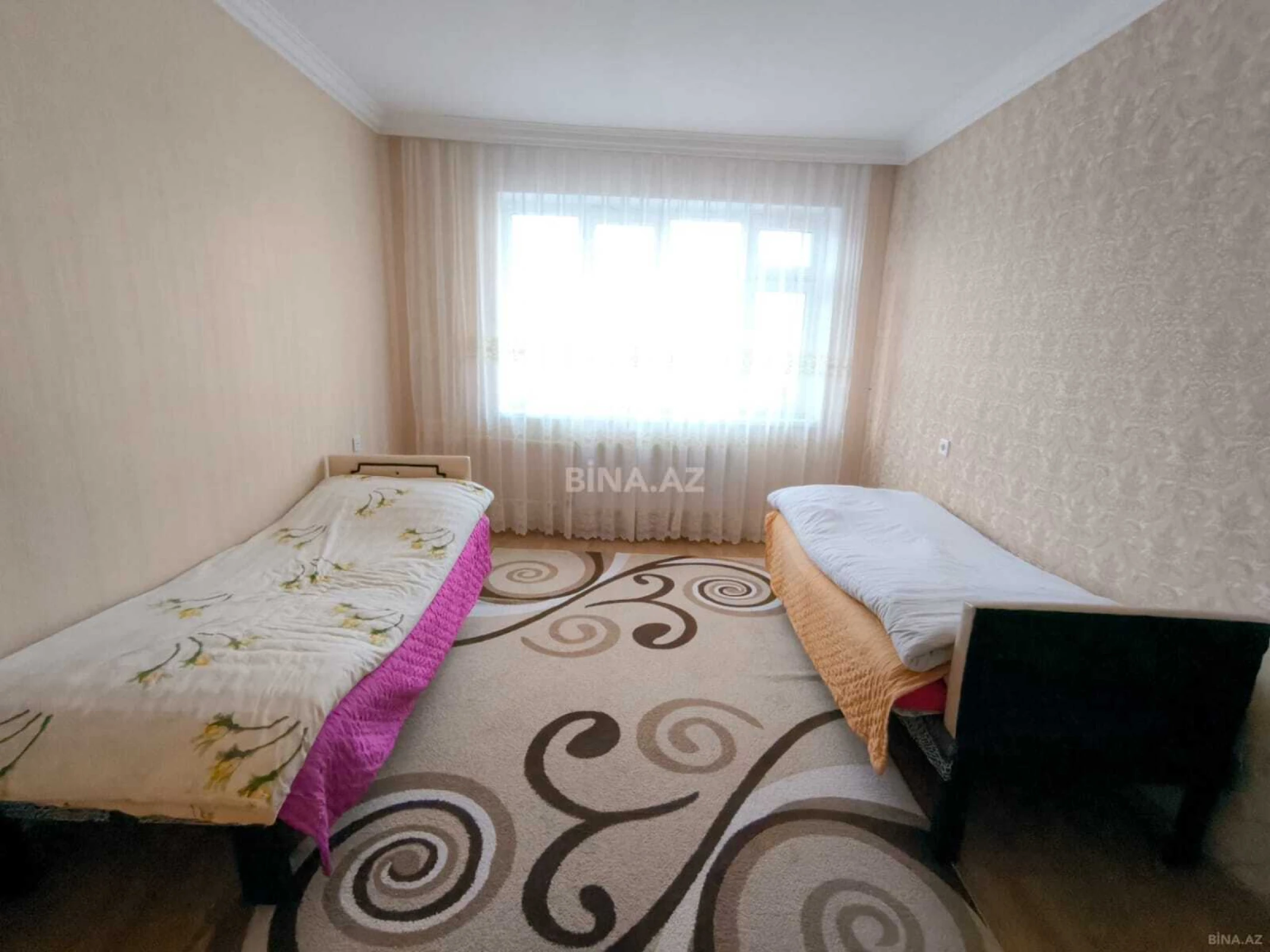 Satılır 4 otaqlı mənzil 100 m²