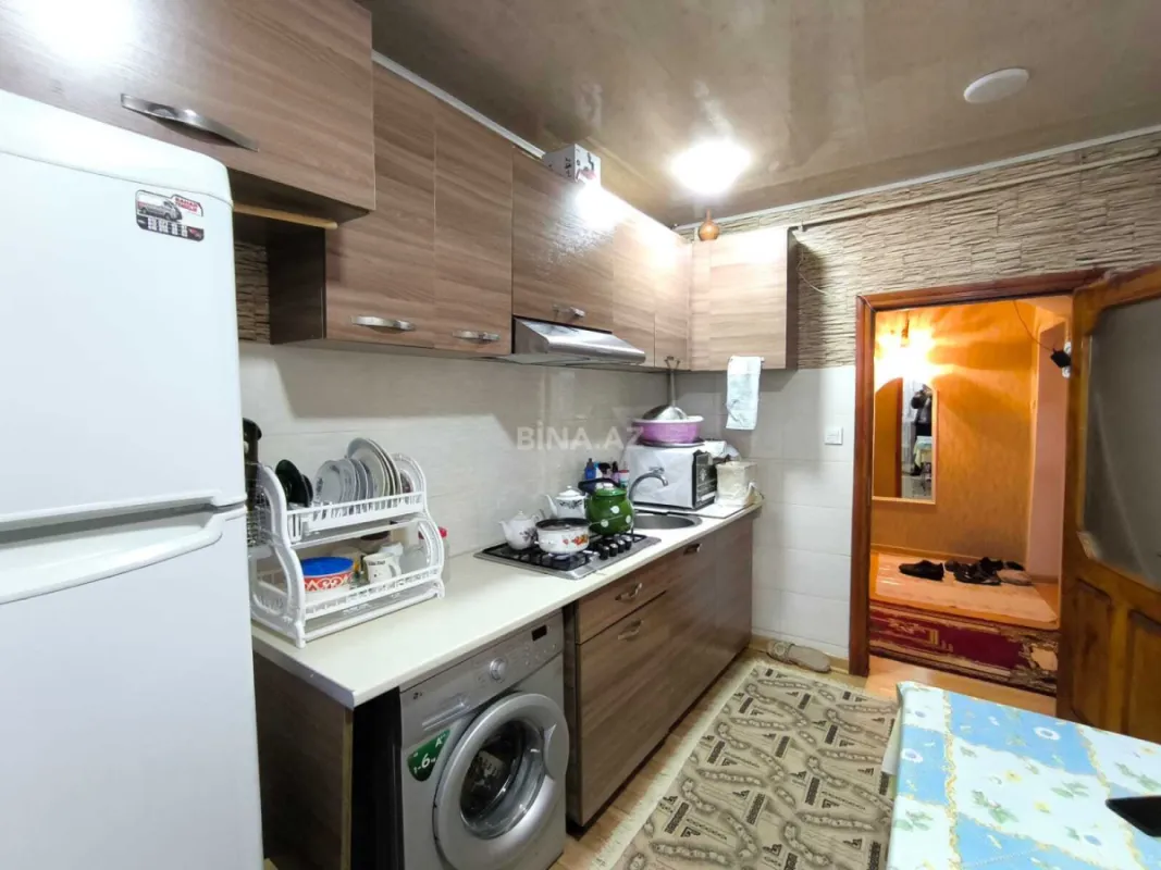 Satılır 4 otaqlı mənzil 100 m²