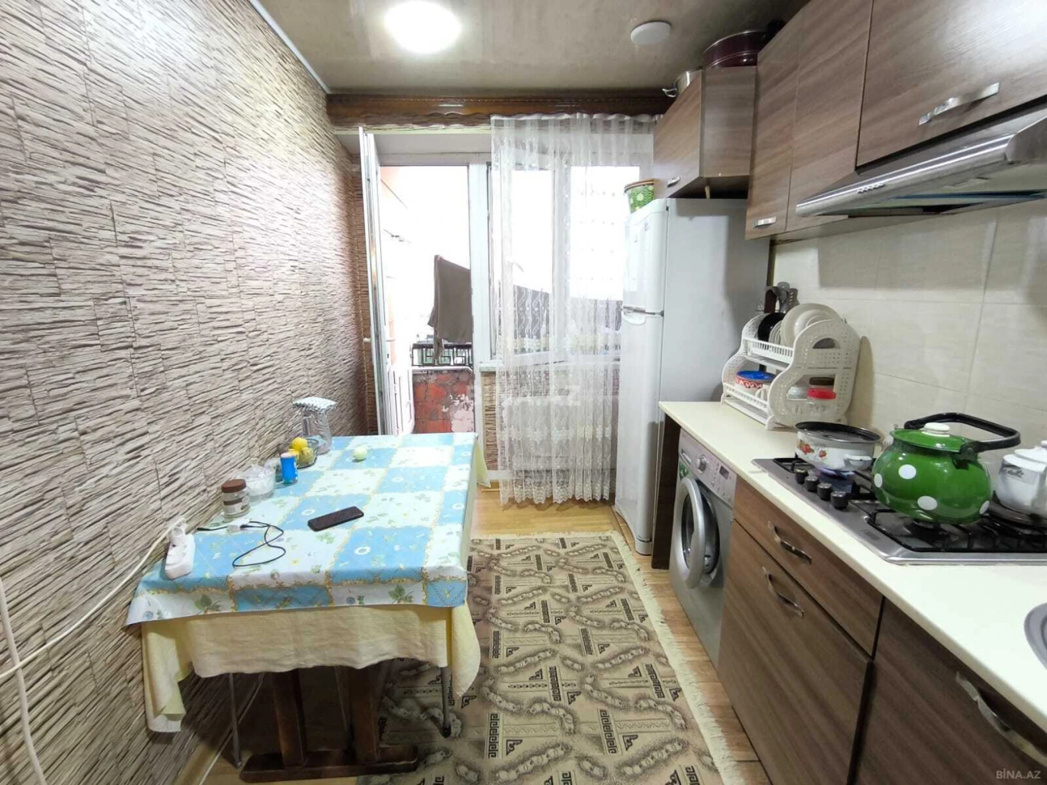 Satılır 4 otaqlı mənzil 100 m²