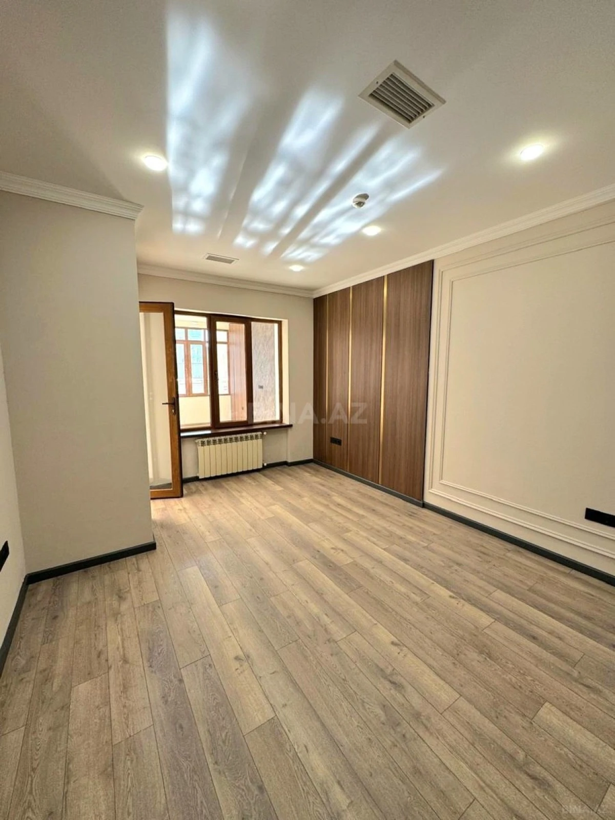 Kirayə verilir 14 otaqlı ofis 550 m²