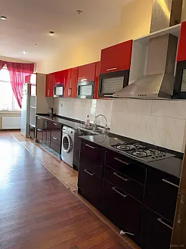 Satılır 2 otaqlı mənzil 101 m²