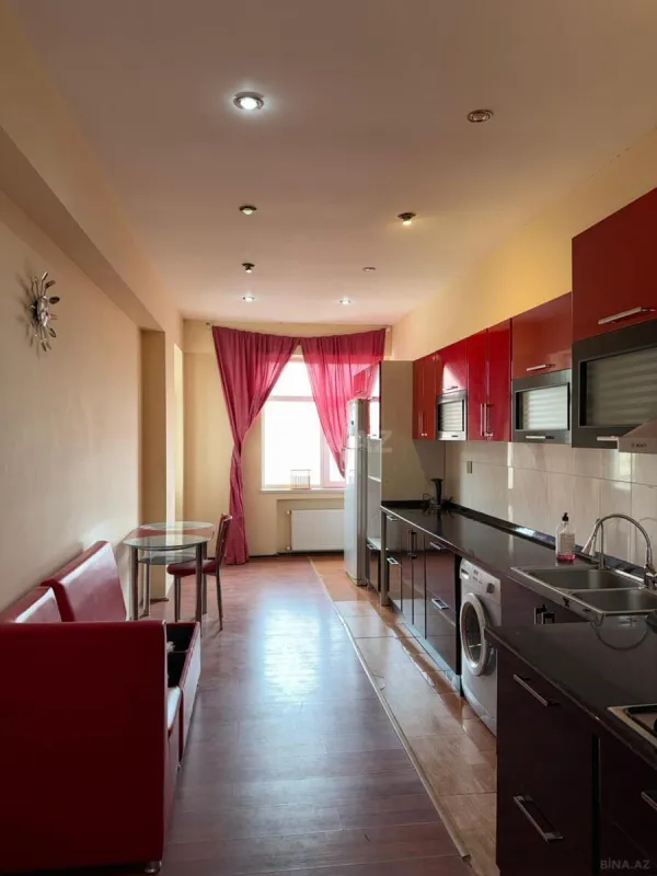 Satılır 2 otaqlı mənzil 101 m²