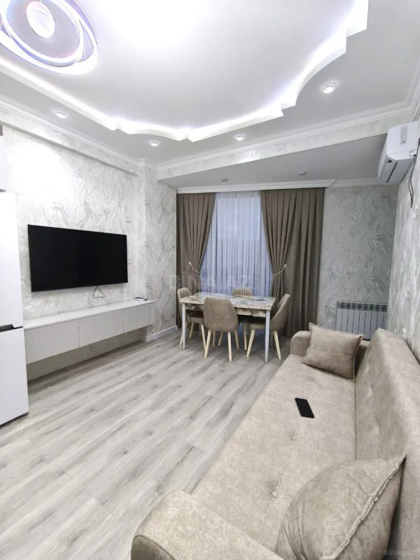 Kirayə verilir 2 otaqlı mənzil 66 m²