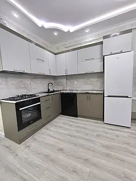 Kirayə verilir 2 otaqlı mənzil 66 m²