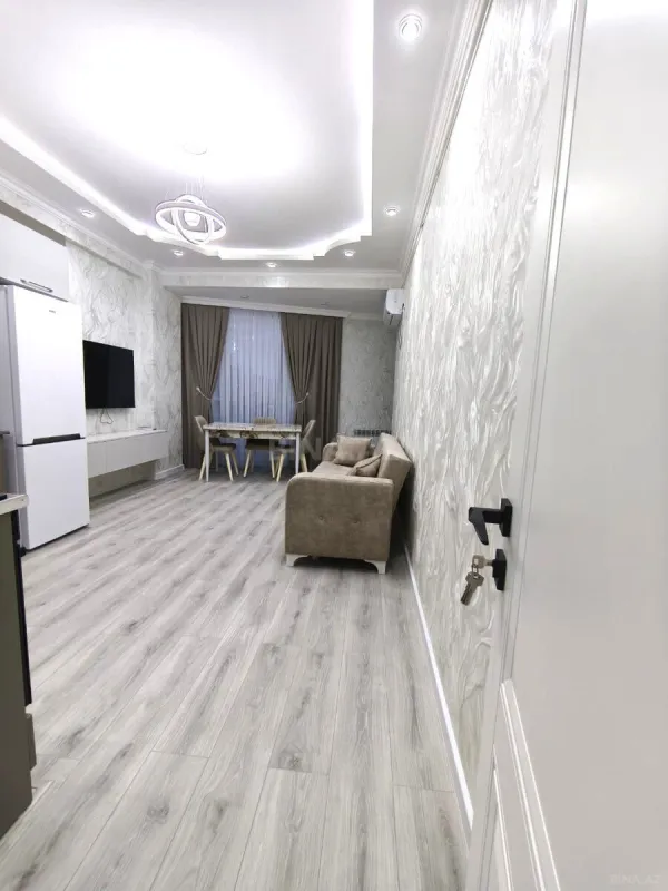 Kirayə verilir 2 otaqlı mənzil 66 m²