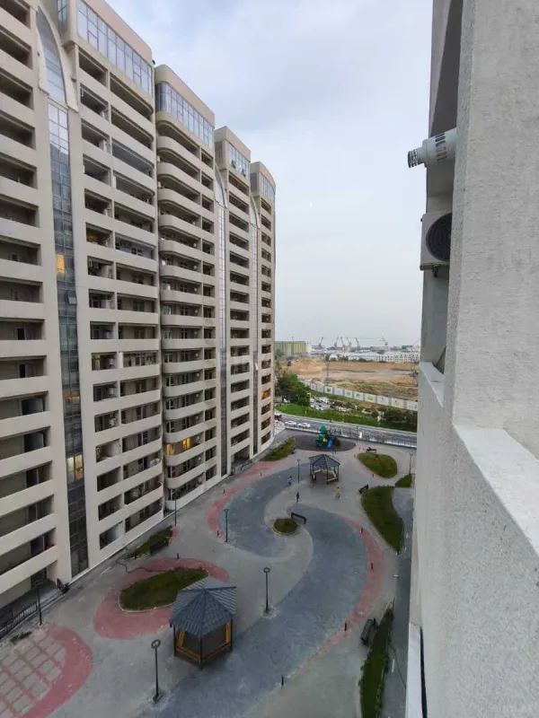 Kirayə verilir 2 otaqlı mənzil 66 m²