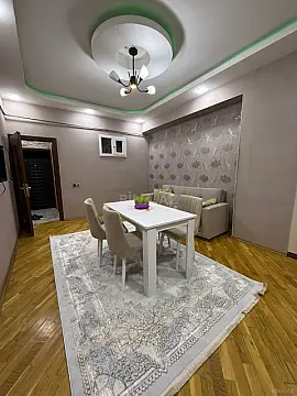 Satılır 2 otaqlı mənzil 55 m²