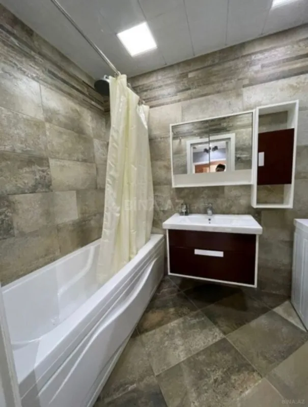 Kirayə verilir 3 otaqlı mənzil 105 m²