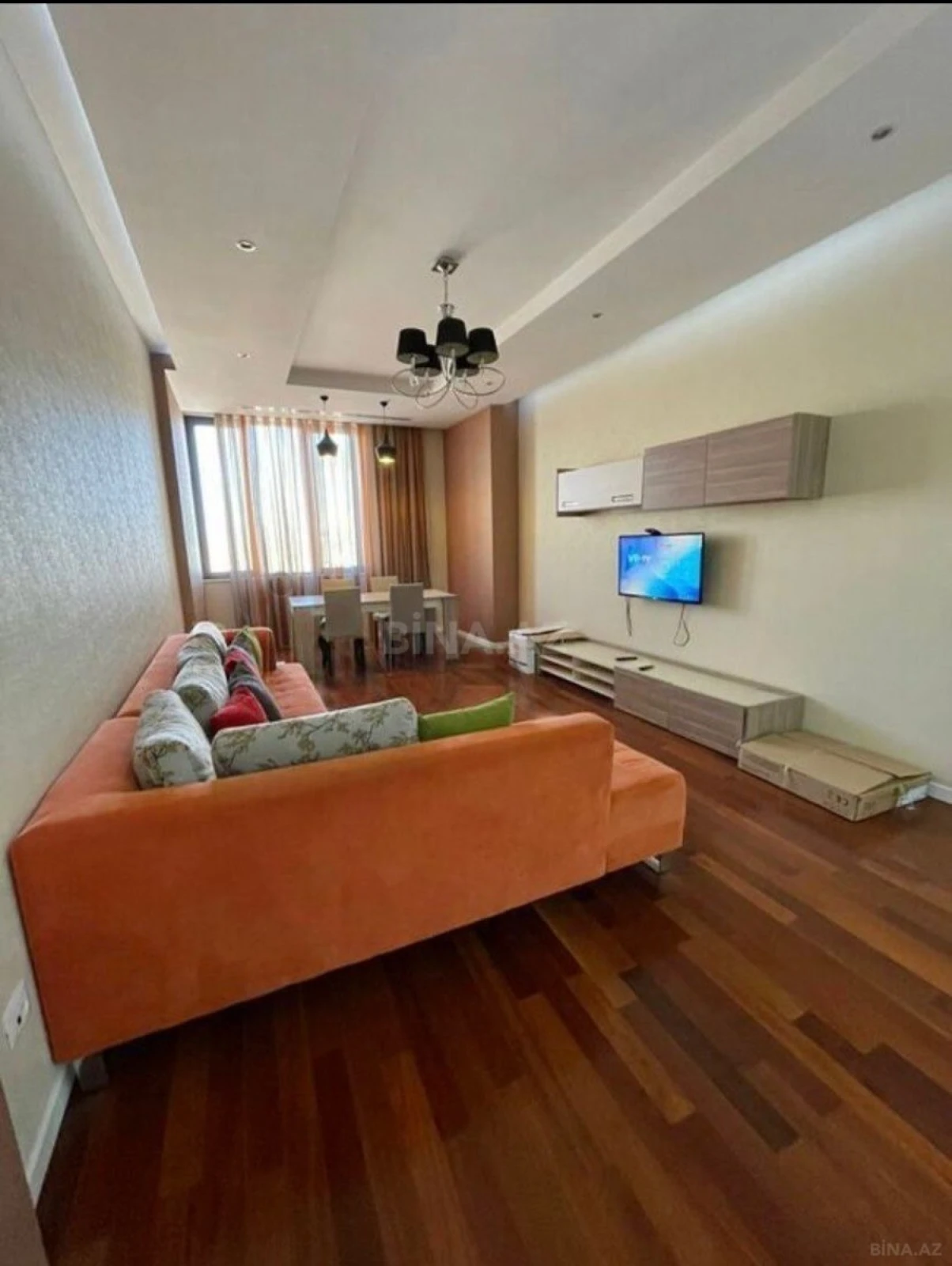 Kirayə verilir 3 otaqlı mənzil 105 m²