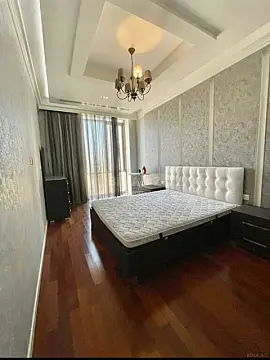 Kirayə verilir 3 otaqlı mənzil 105 m²