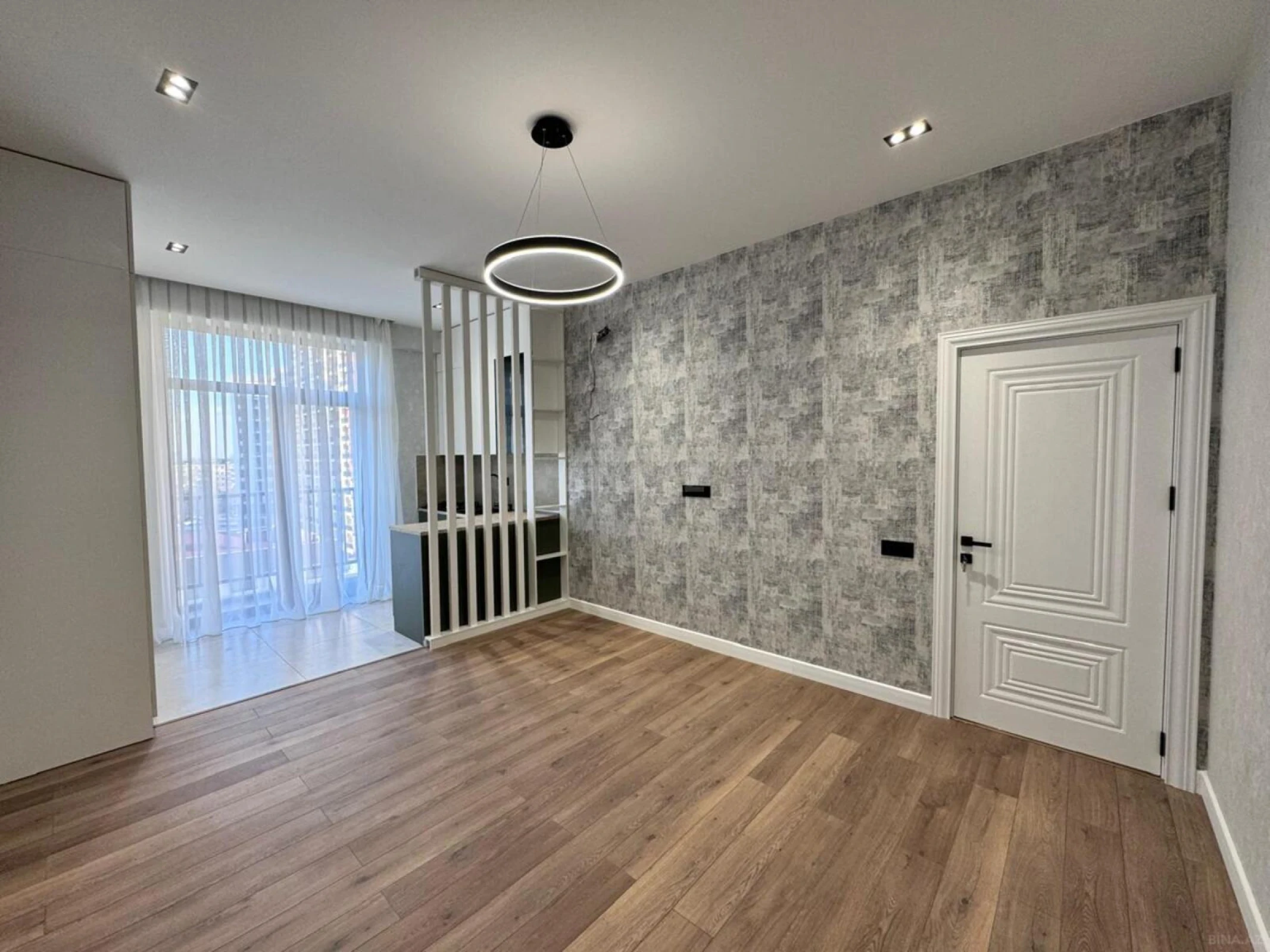 Satılır 2 otaqlı mənzil 65 m²