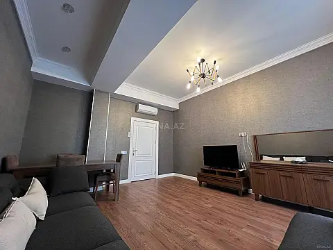 Kirayə verilir 4 otaqlı mənzil 155 m²