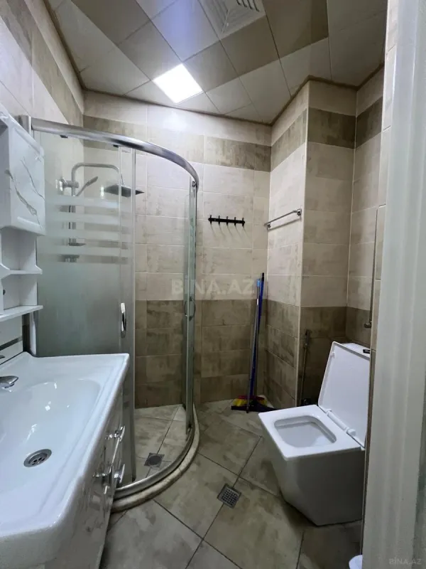 Kirayə verilir 4 otaqlı mənzil 155 m²