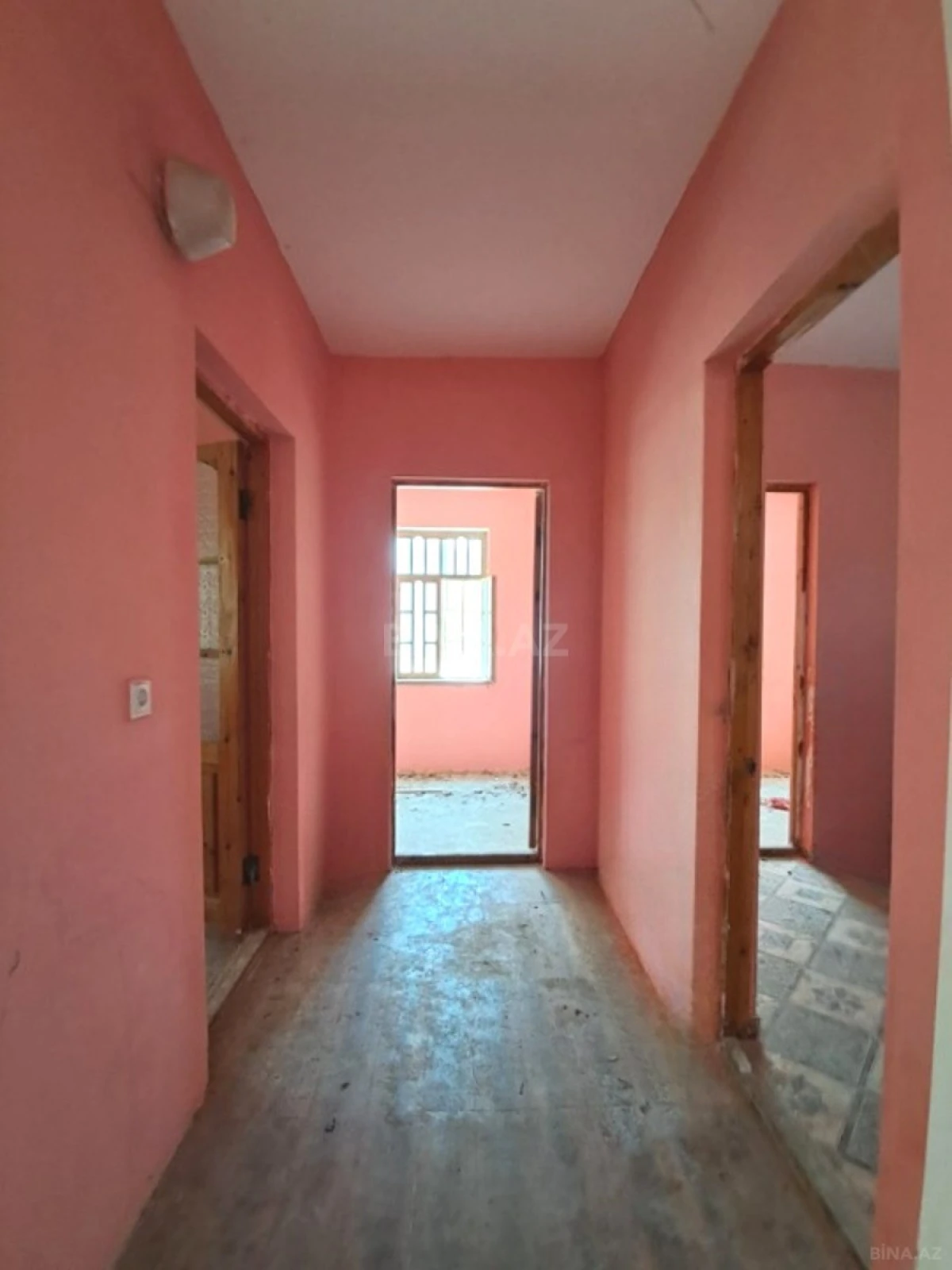 Satılır 7 otaqlı həyət evi 140 m²