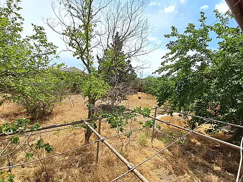 Satılır 7 otaqlı həyət evi 140 m²