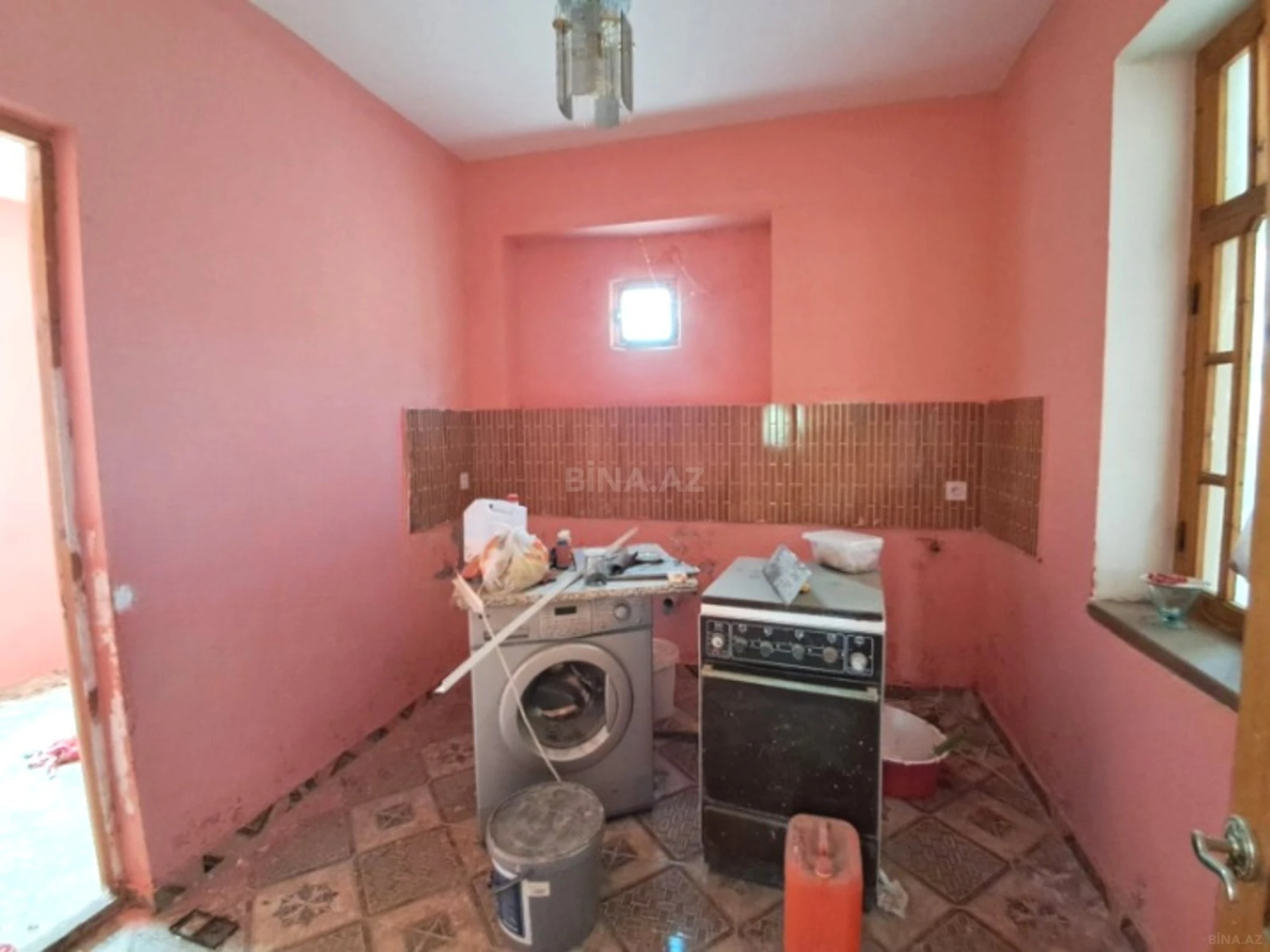 Satılır 7 otaqlı həyət evi 140 m²