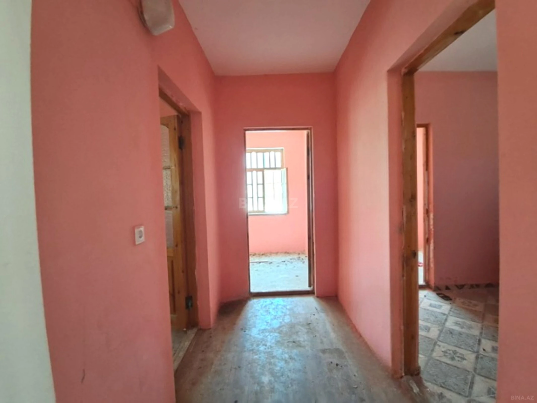 Satılır 7 otaqlı həyət evi 140 m²