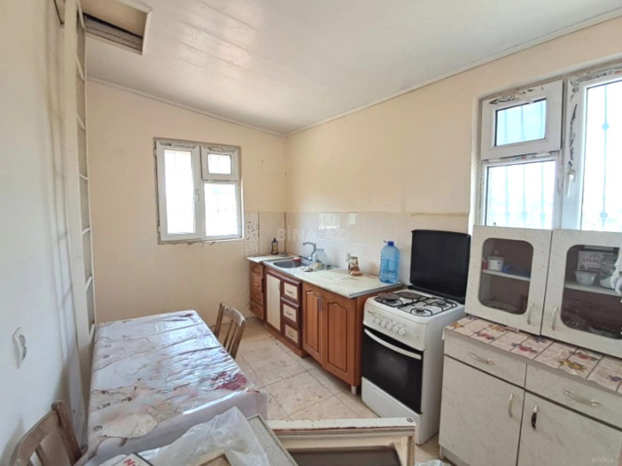 Satılır 7 otaqlı həyət evi 140 m²