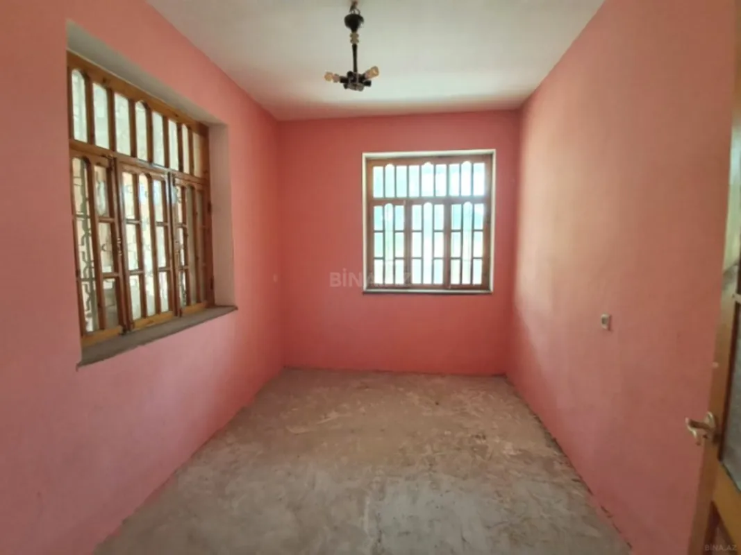 Satılır 7 otaqlı həyət evi 140 m²