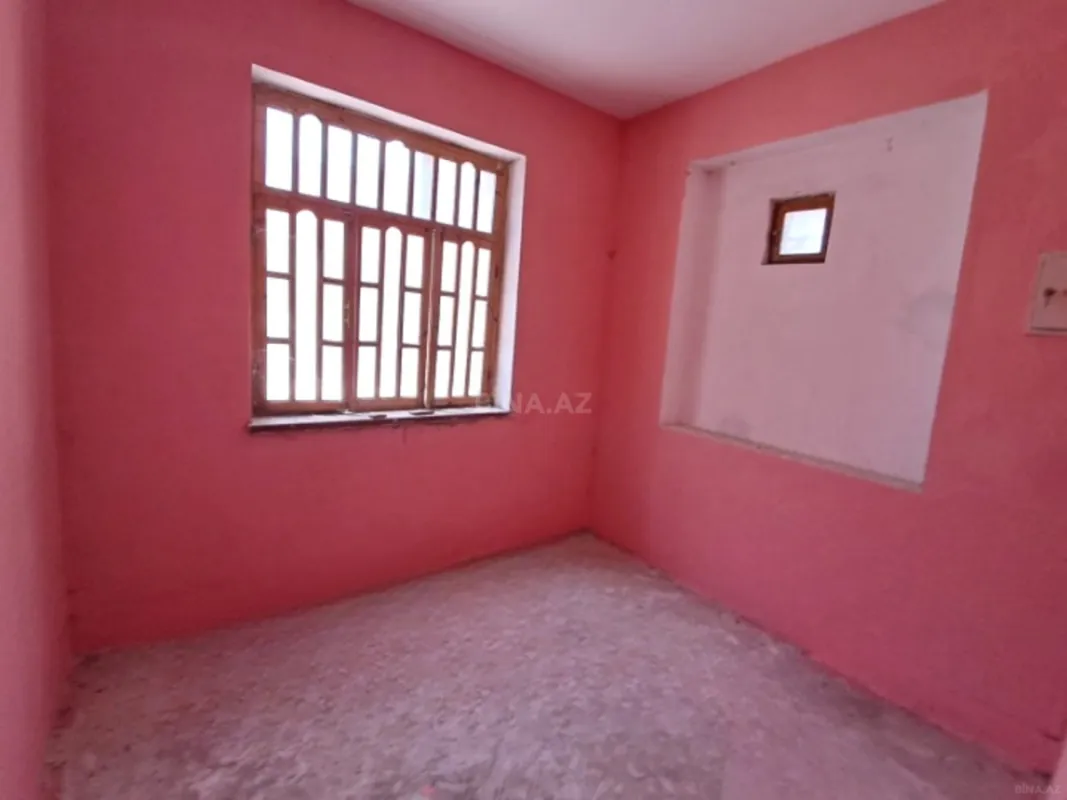 Satılır 7 otaqlı həyət evi 140 m²