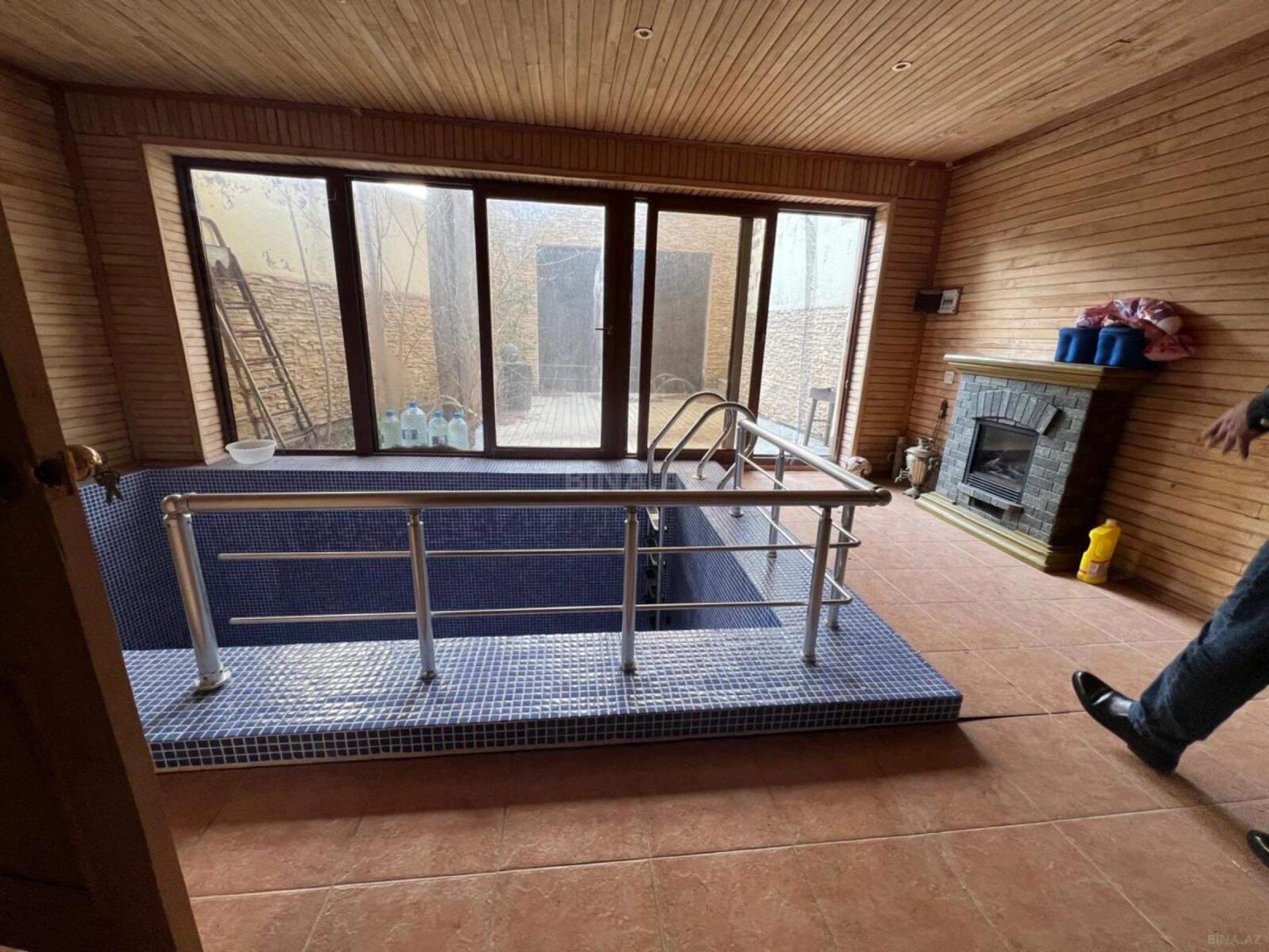 Satılır 4 otaqlı həyət evi 200 m²