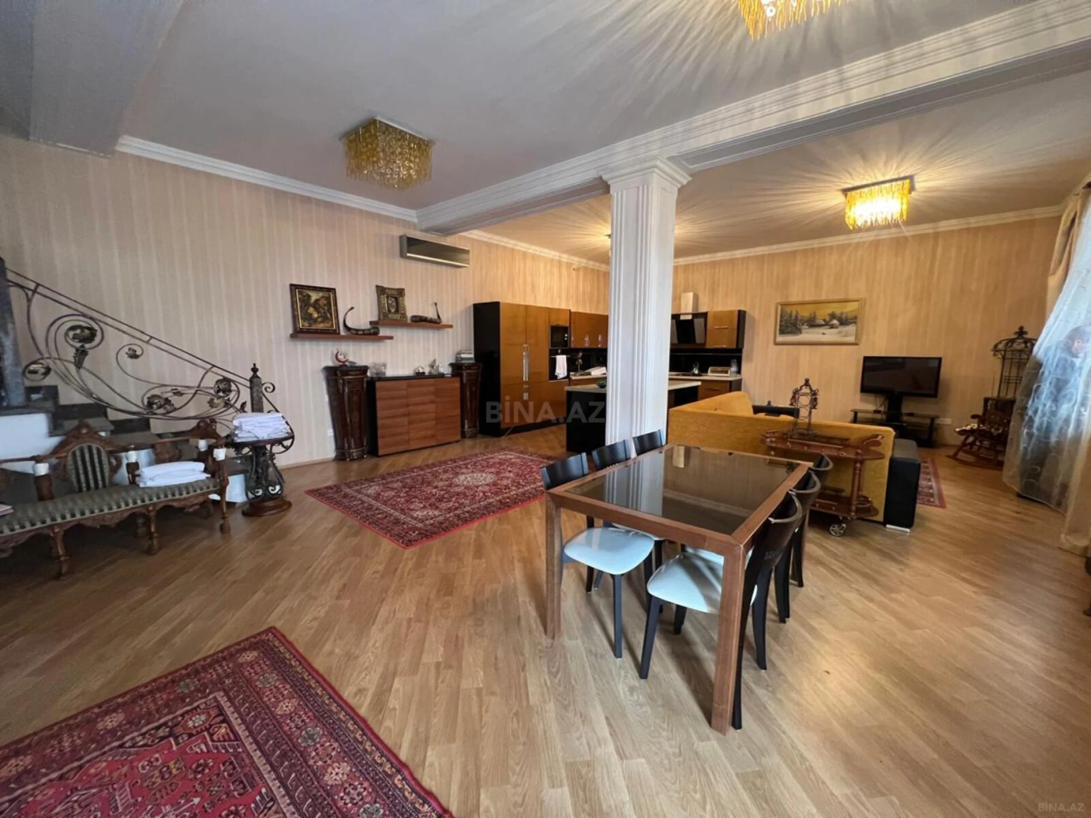 Satılır 4 otaqlı həyət evi 200 m²