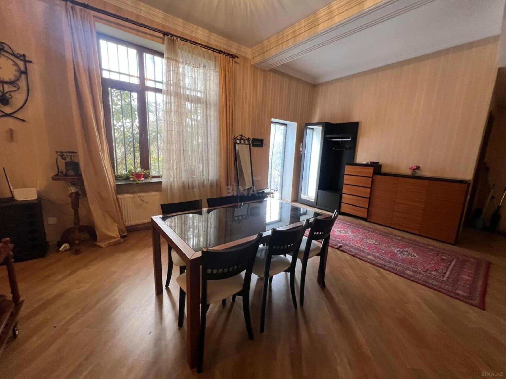 Satılır 4 otaqlı həyət evi 200 m²