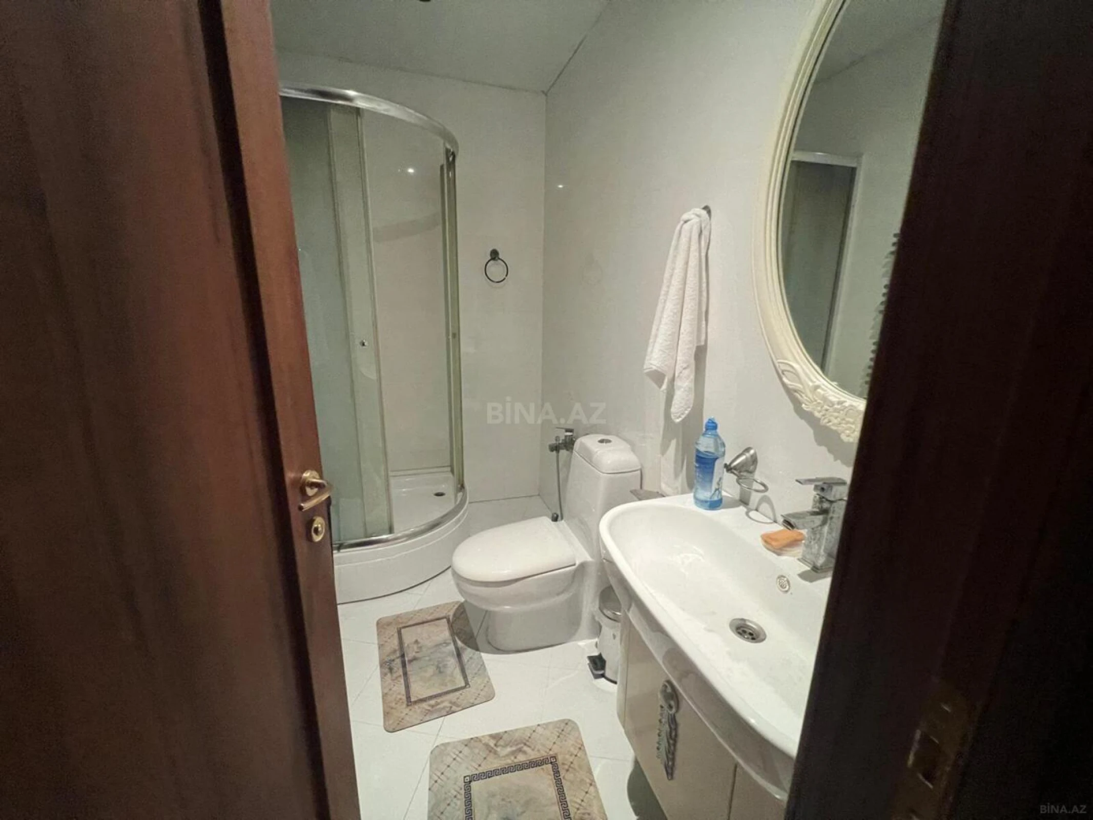 Satılır 4 otaqlı həyət evi 200 m²