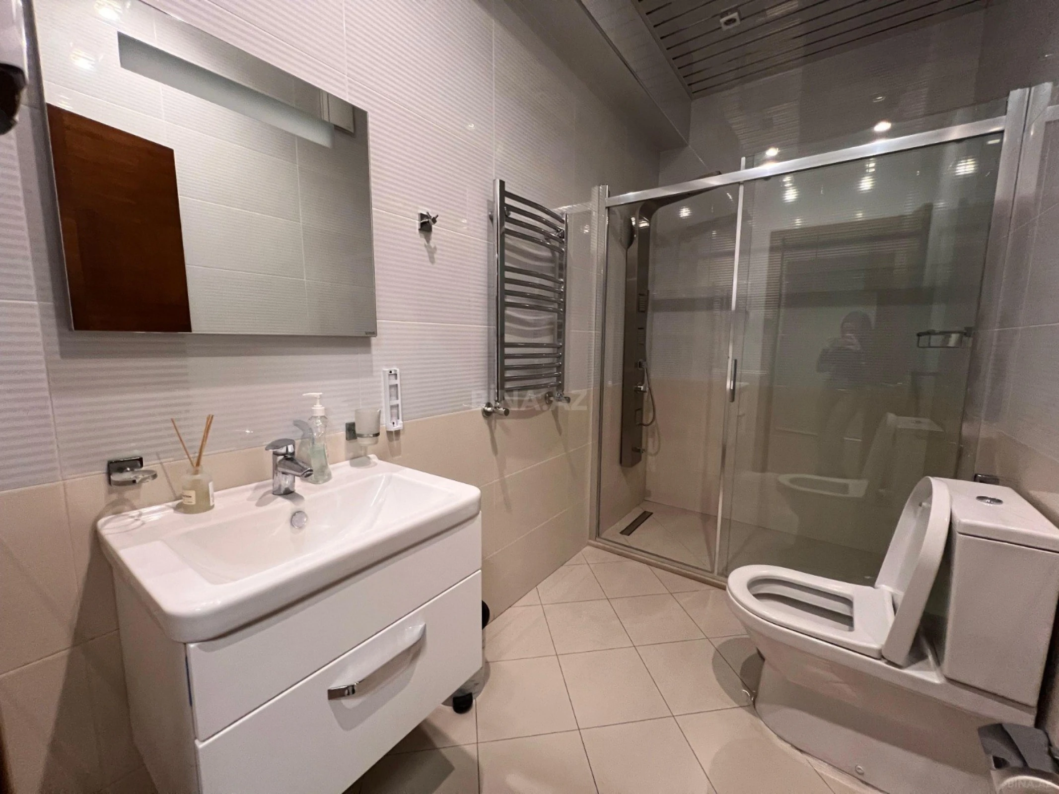 Kirayə verilir 6 otaqlı ofis 300 m²