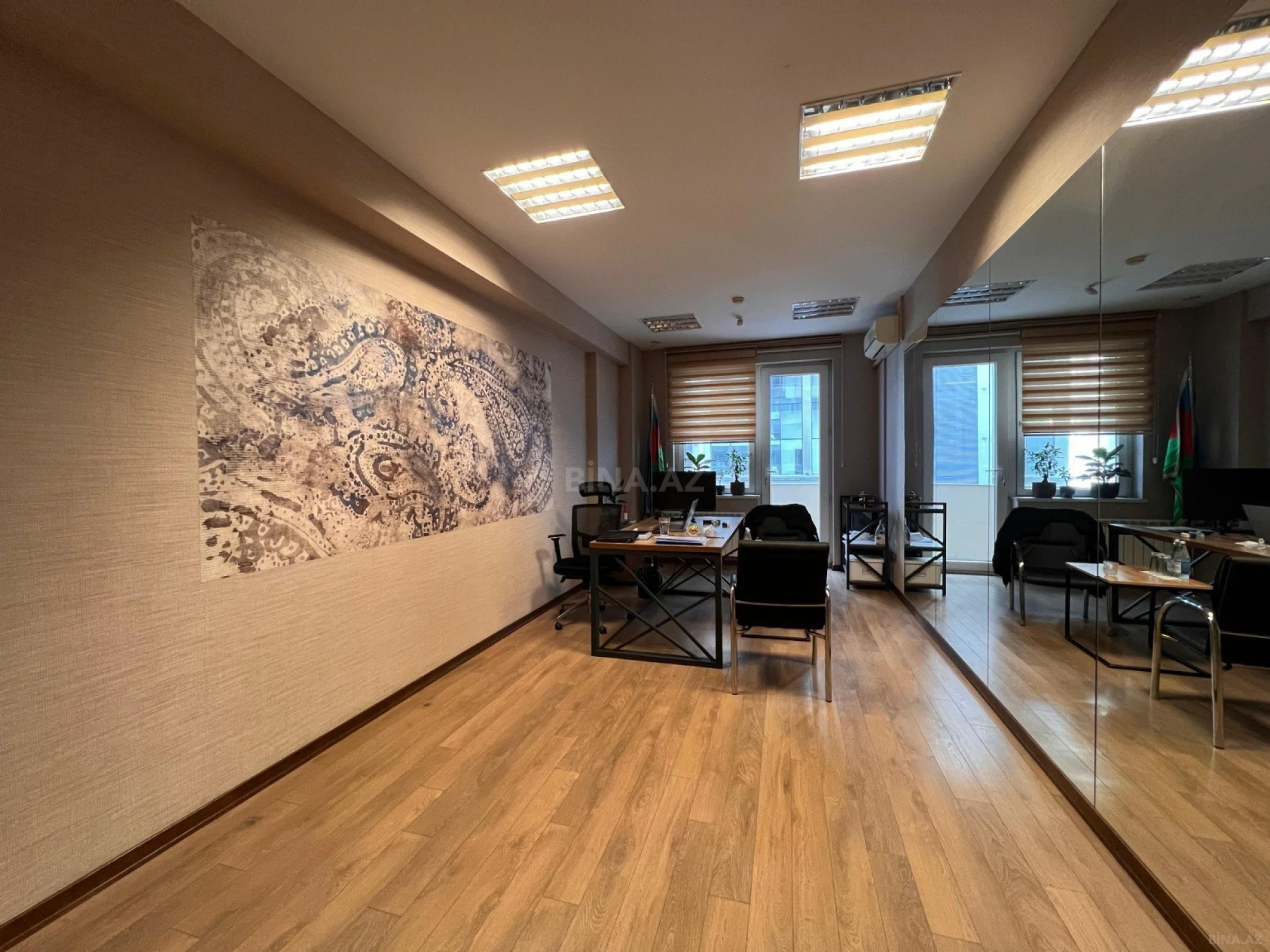 Kirayə verilir 6 otaqlı ofis 300 m²