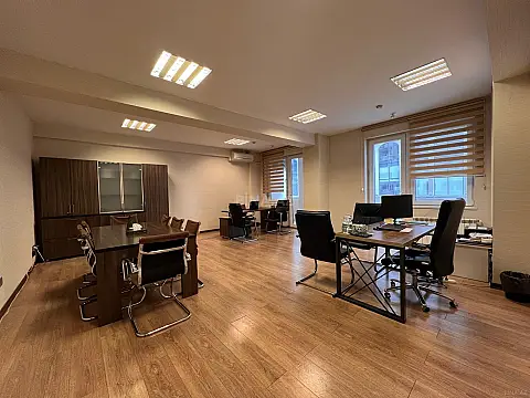 Kirayə verilir 6 otaqlı ofis 300 m² — Bakı, Xətai 6 otaq 300.00 m²