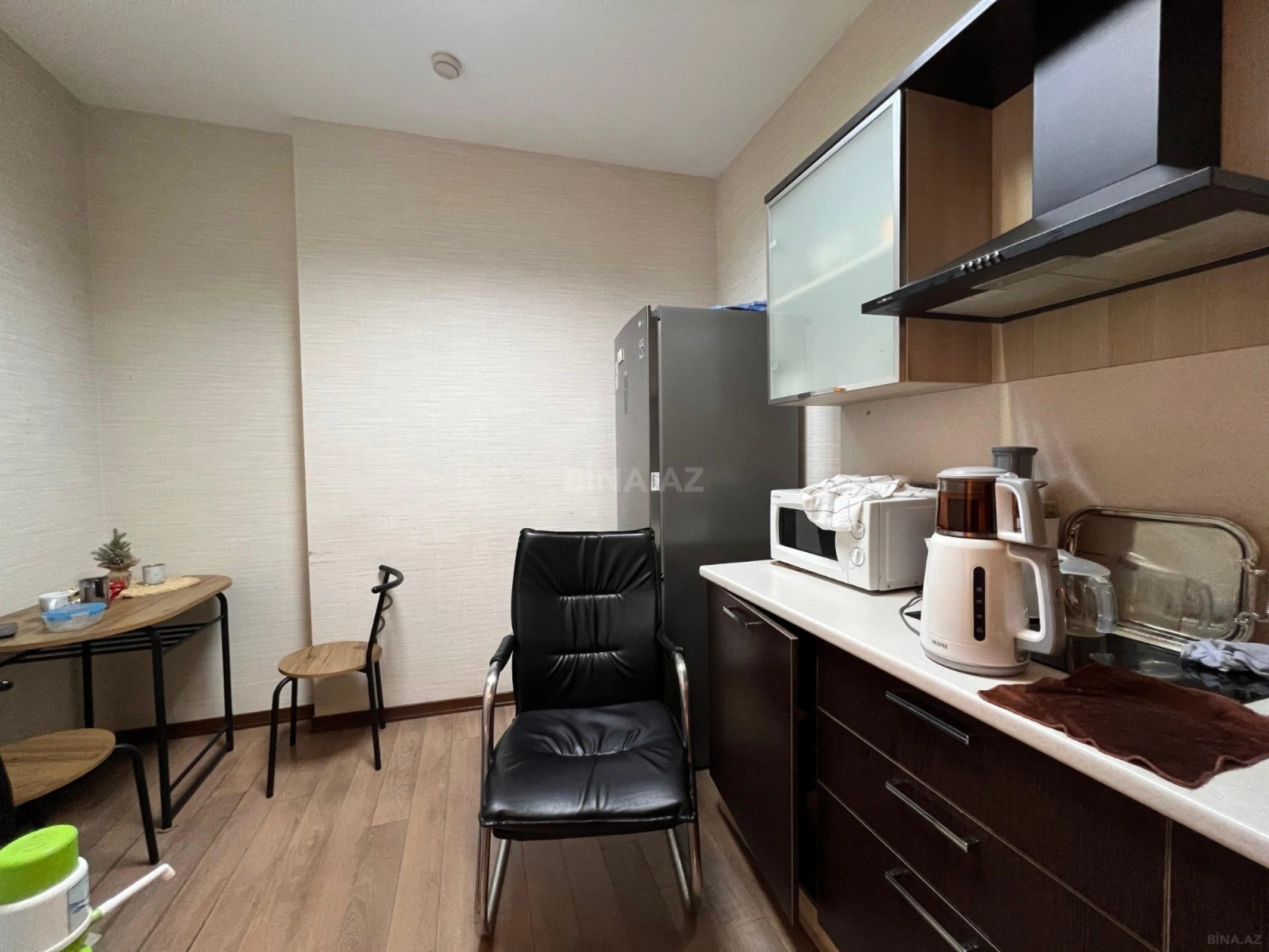 Kirayə verilir 6 otaqlı ofis 300 m²