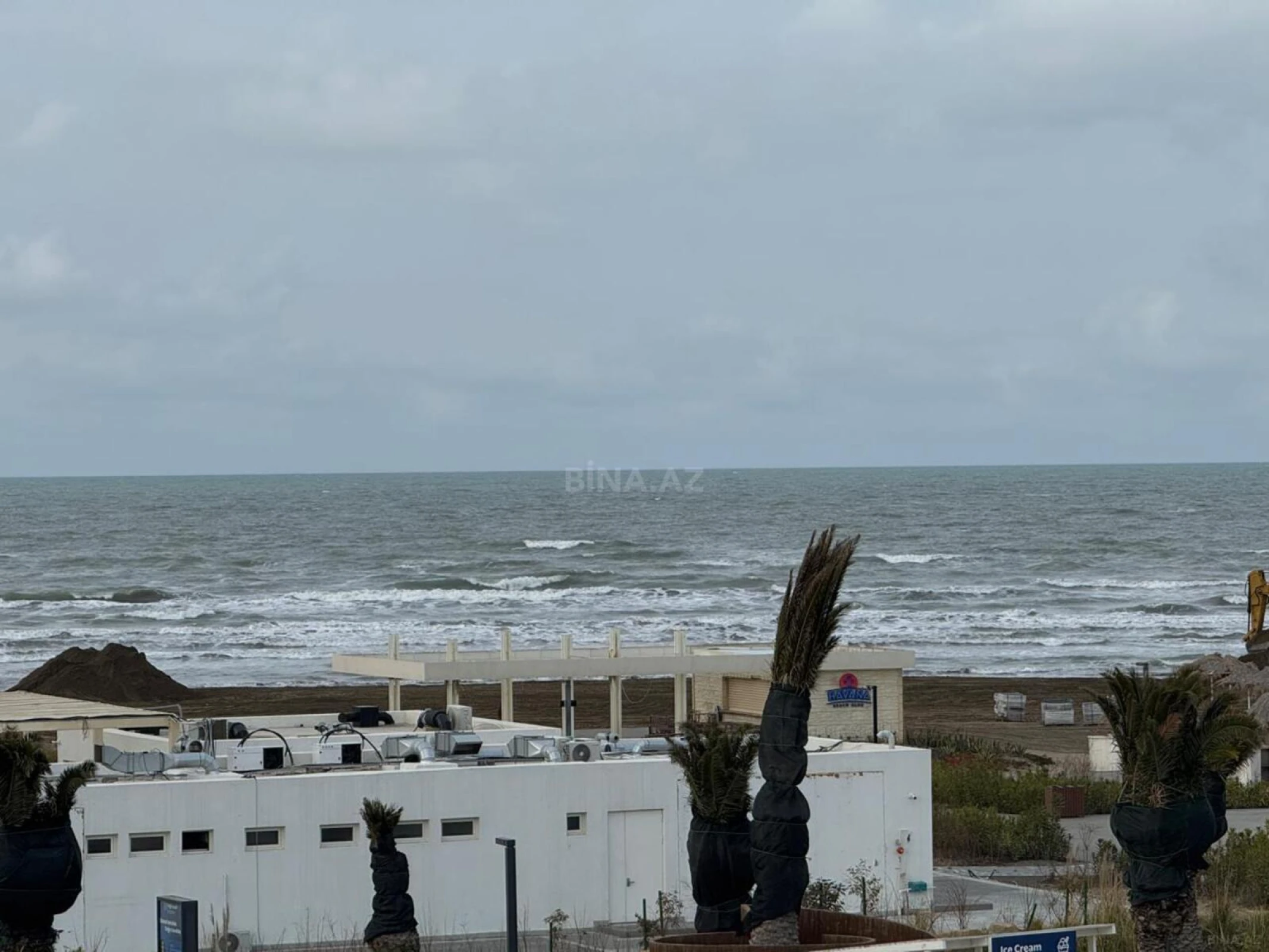 Satılır 1 otaqlı mənzil 79 m²