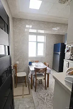 Satılır 5 otaqlı mənzil 120 m²