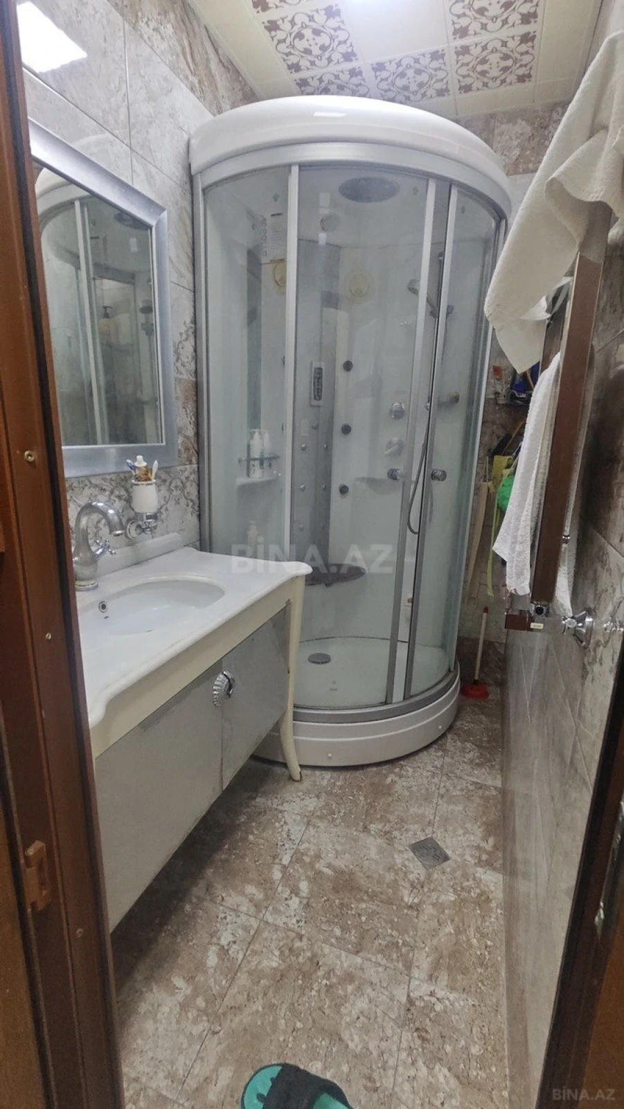 Satılır 5 otaqlı mənzil 120 m²
