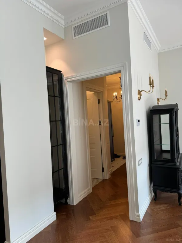 Kirayə verilir 3 otaqlı mənzil 130 m²