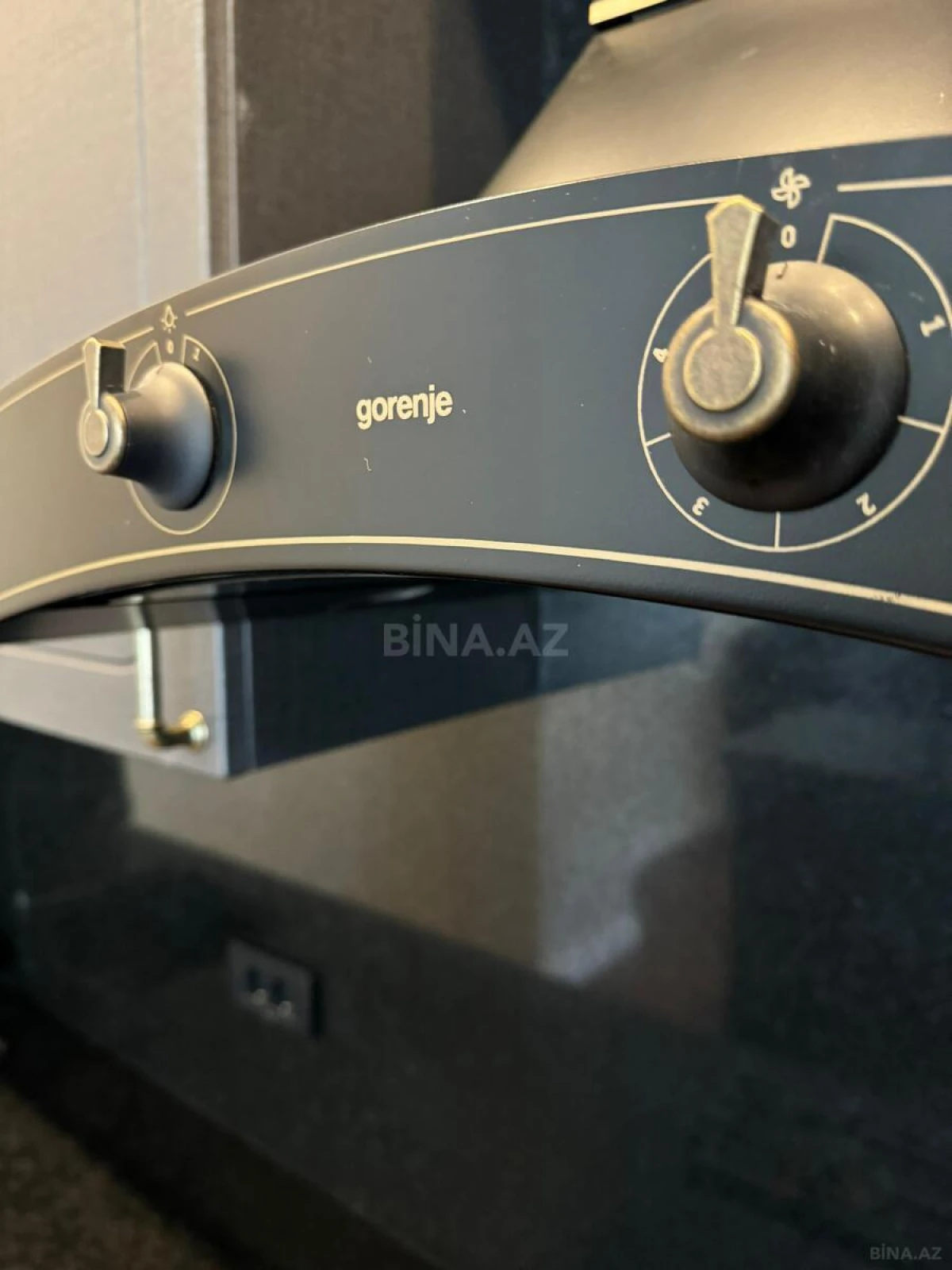 Kirayə verilir 3 otaqlı mənzil 130 m²