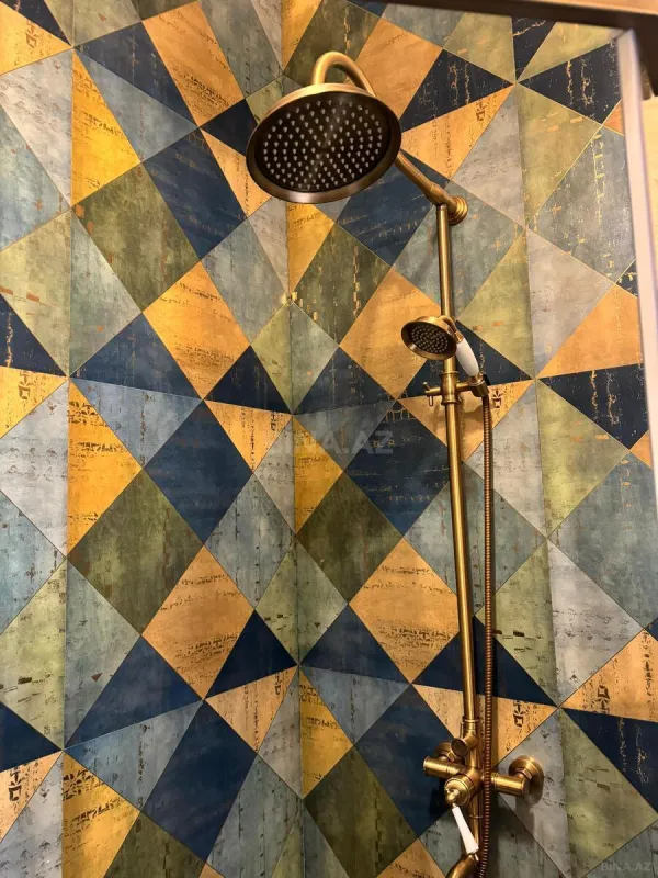 Kirayə verilir 3 otaqlı mənzil 130 m²