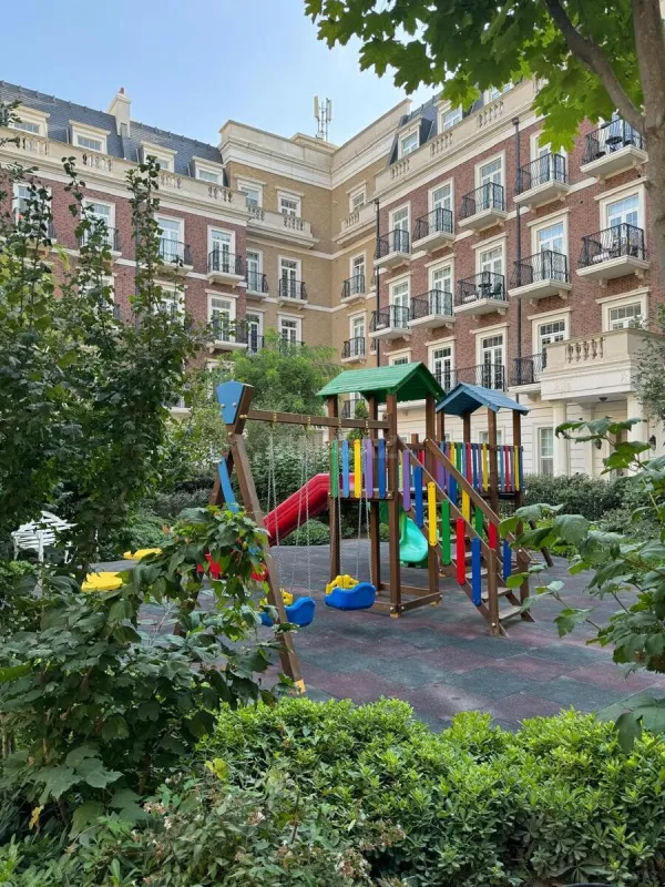 Kirayə verilir 3 otaqlı mənzil 130 m²