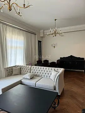 Kirayə verilir 3 otaqlı mənzil 130 m²