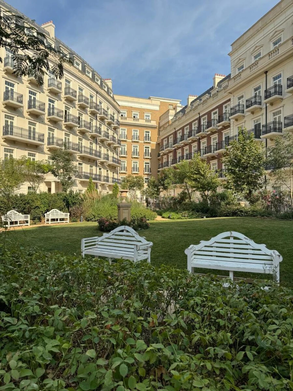 Kirayə verilir 3 otaqlı mənzil 130 m²