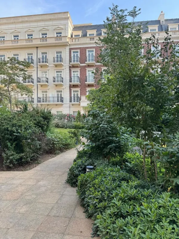 Kirayə verilir 3 otaqlı mənzil 130 m²