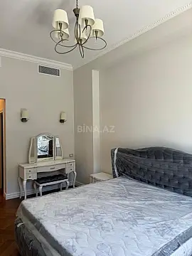 Kirayə verilir 3 otaqlı mənzil 130 m²