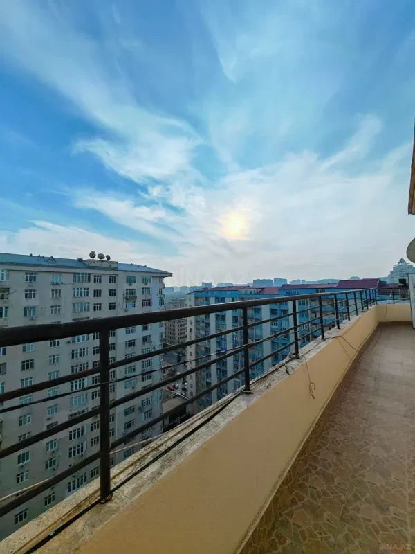 Kirayə verilir 2 otaqlı mənzil 150 m²