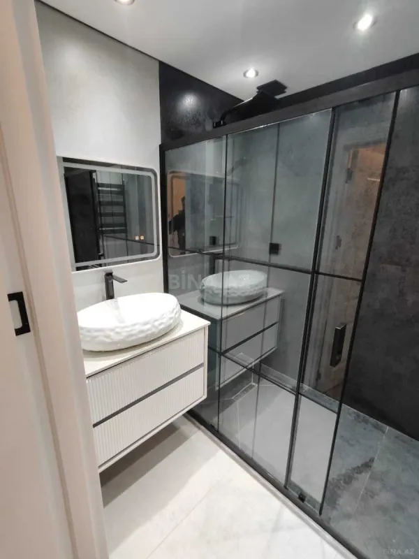 Satılır 2 otaqlı mənzil 94 m²